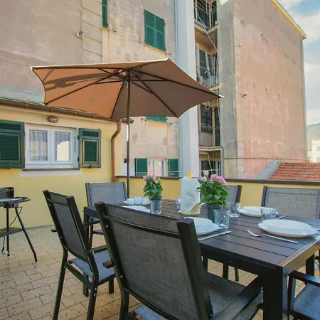 Casa Tuvo شقة ليفانتو