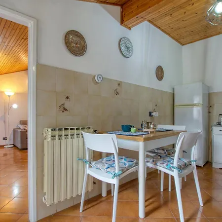 Casa Tuvo شقة ليفانتو
