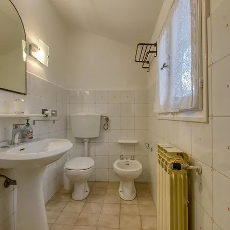 Casa Tuvo شقة